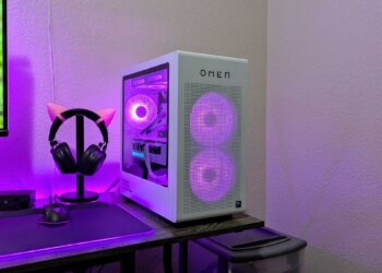 Review of the HP OMEN 35L: A Stunning Showcase of Gaming Power