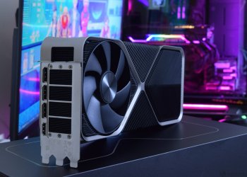 NVIDIA Game Ready Driver 572.XX Allegedly Causing Major Issues for RTX 40 Series Users: Crashes, Blackouts, and More!