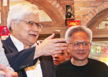 NVIDIA CEO Jensen Huang Hosts Iconic Dinner in Taiwan with Executives; Seen Distributing Souvenirs to Media